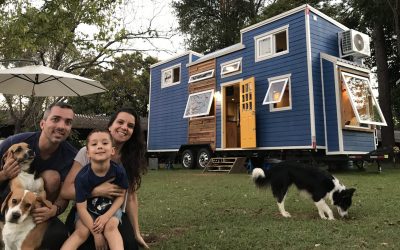 Largamos tudo para construir uma mini casa sobre rodas